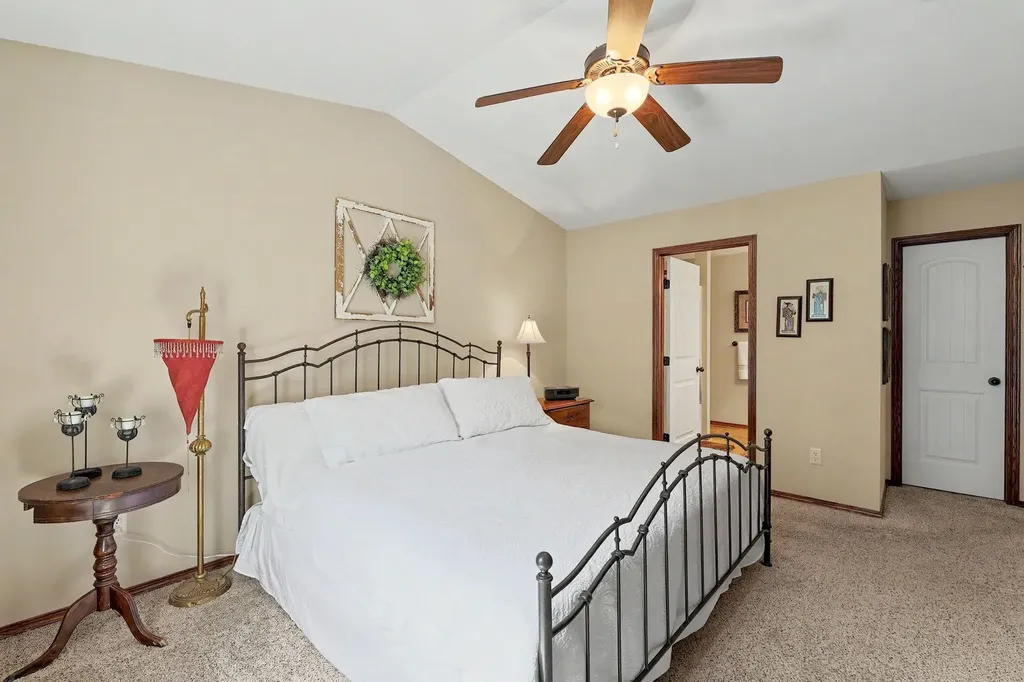 2906 N Emerson Street Derby KS 67037