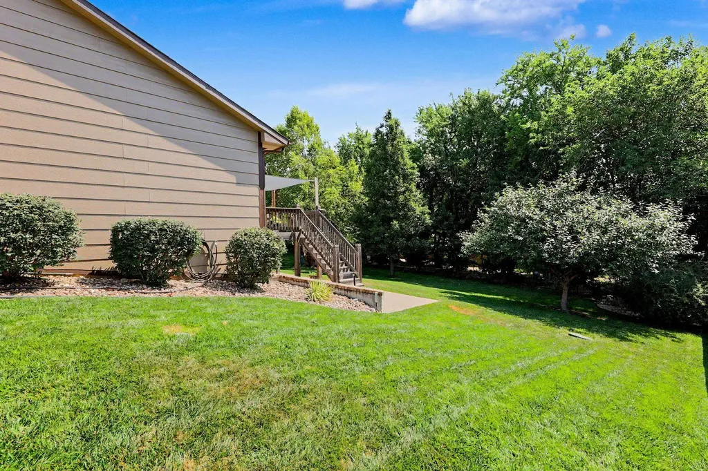 2906 N Emerson Street Derby KS 67037