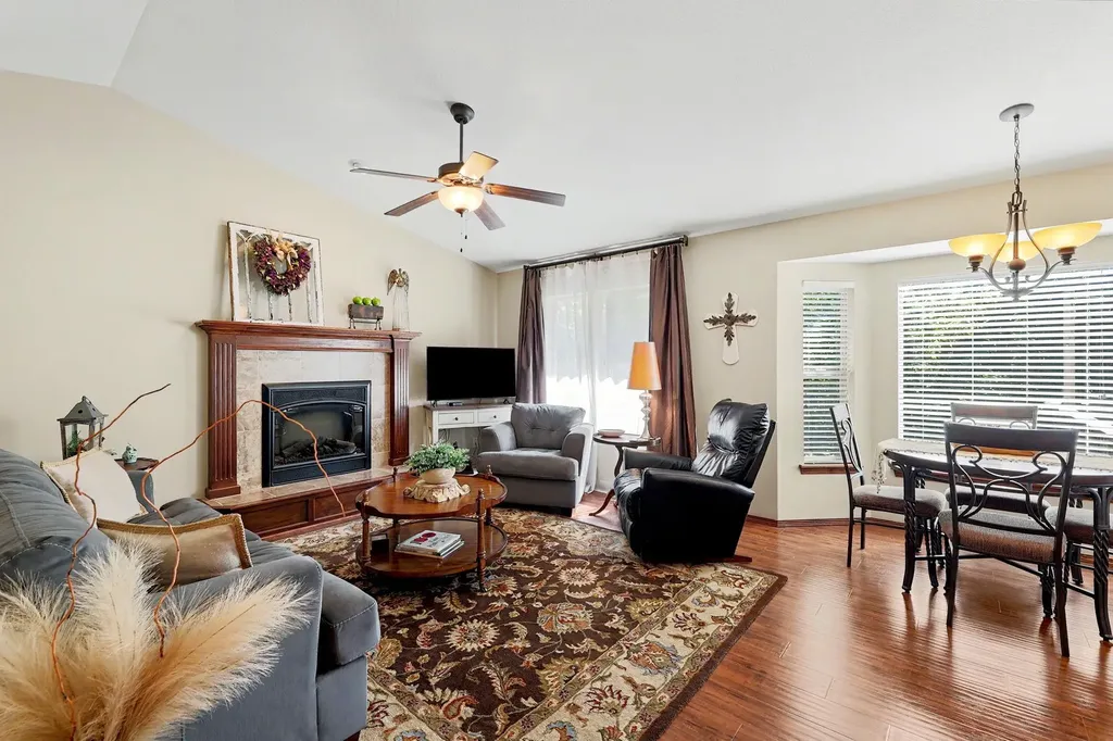 2906 N Emerson Street Derby KS 67037