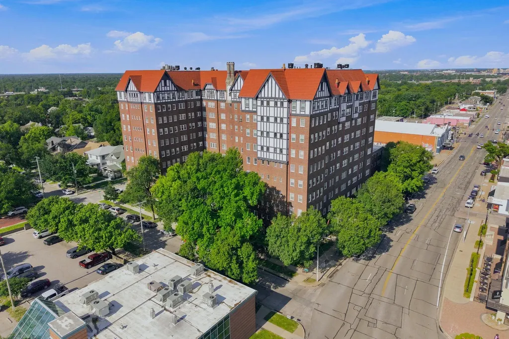 115 S Rutan Street Wichita KS 67218