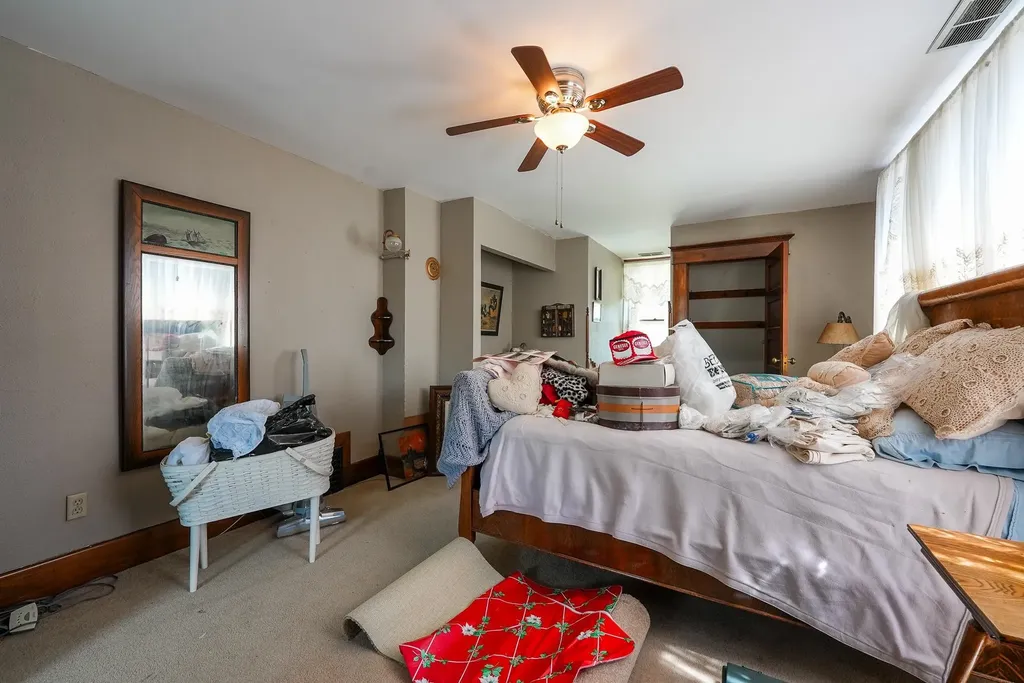438 E Main Street Mount Hope KS 67108
