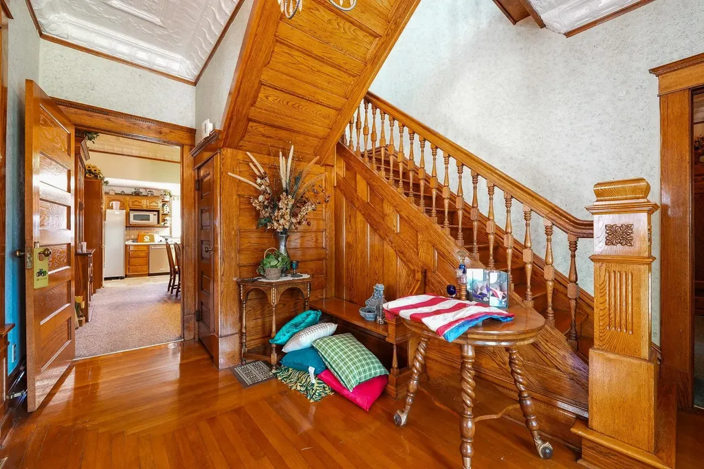 438 E Main Street Mount Hope KS 67108