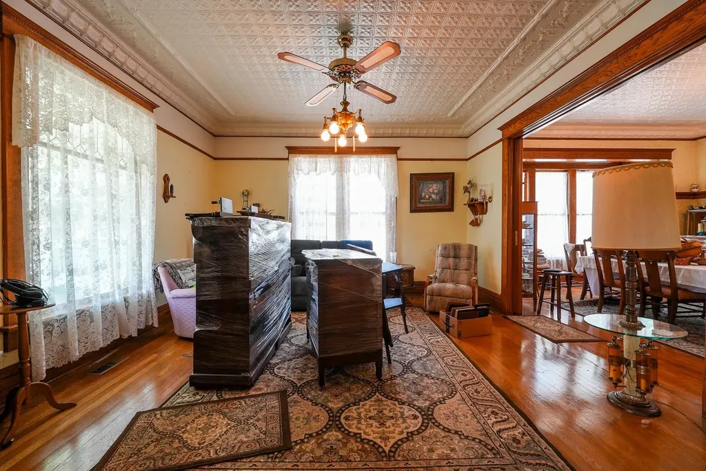 438 E Main Street Mount Hope KS 67108