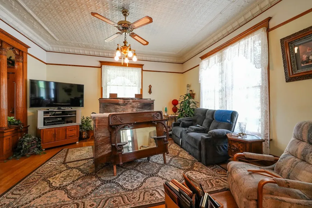 438 E Main Street Mount Hope KS 67108