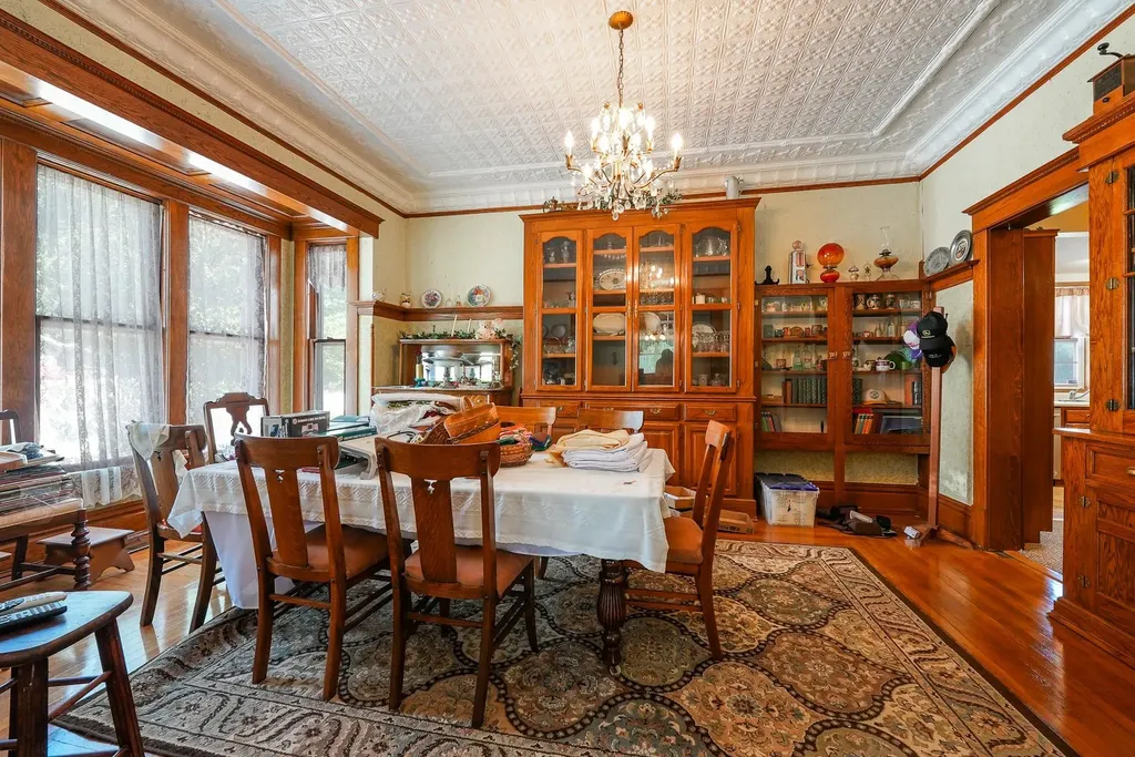 438 E Main Street Mount Hope KS 67108