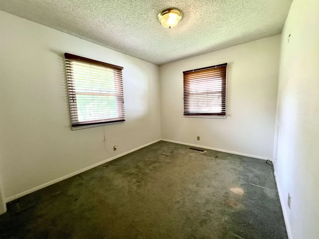 1015 N 10th Arkansas City KS 67005