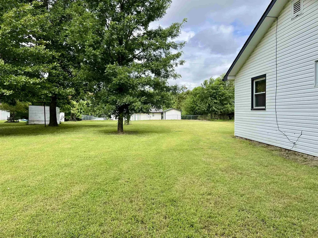 1015 N 10th Arkansas City KS 67005