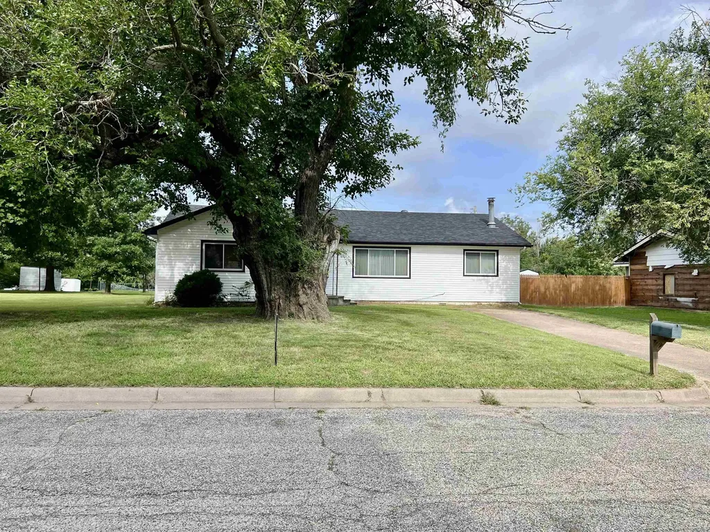 1015 N 10th Arkansas City KS 67005