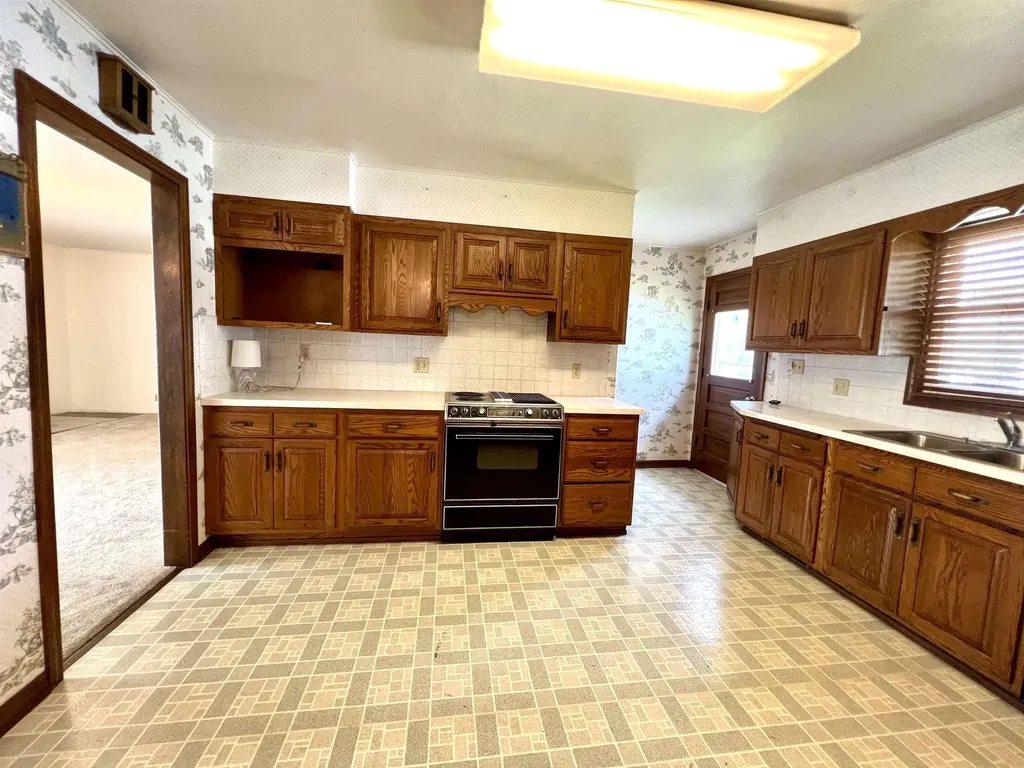 1015 N 10th Arkansas City KS 67005