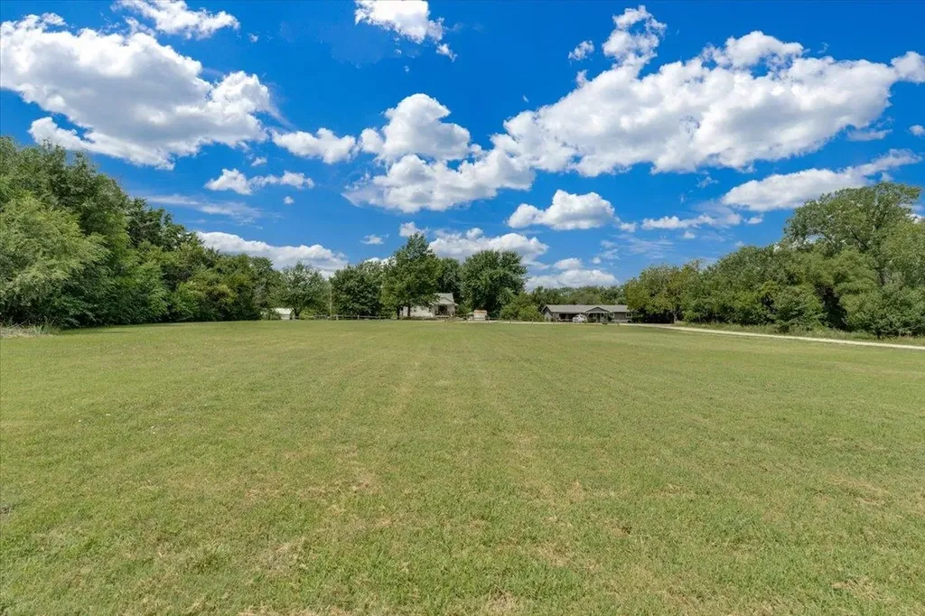 4934 S Mission Road Derby KS 67037