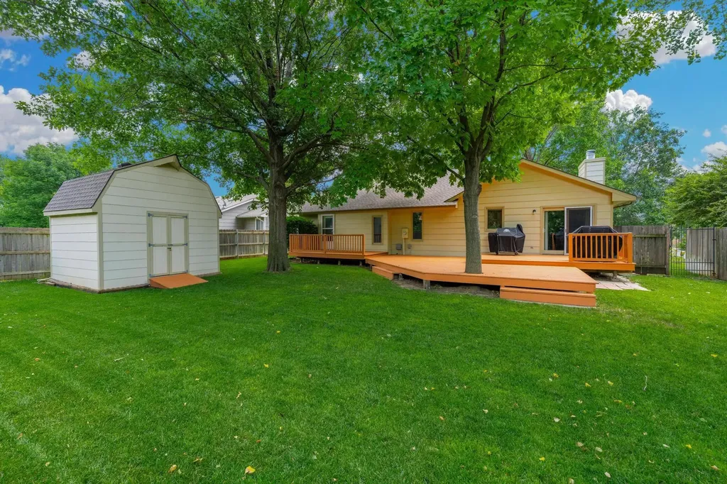 7012 E 40th Circle N Wichita KS 67226
