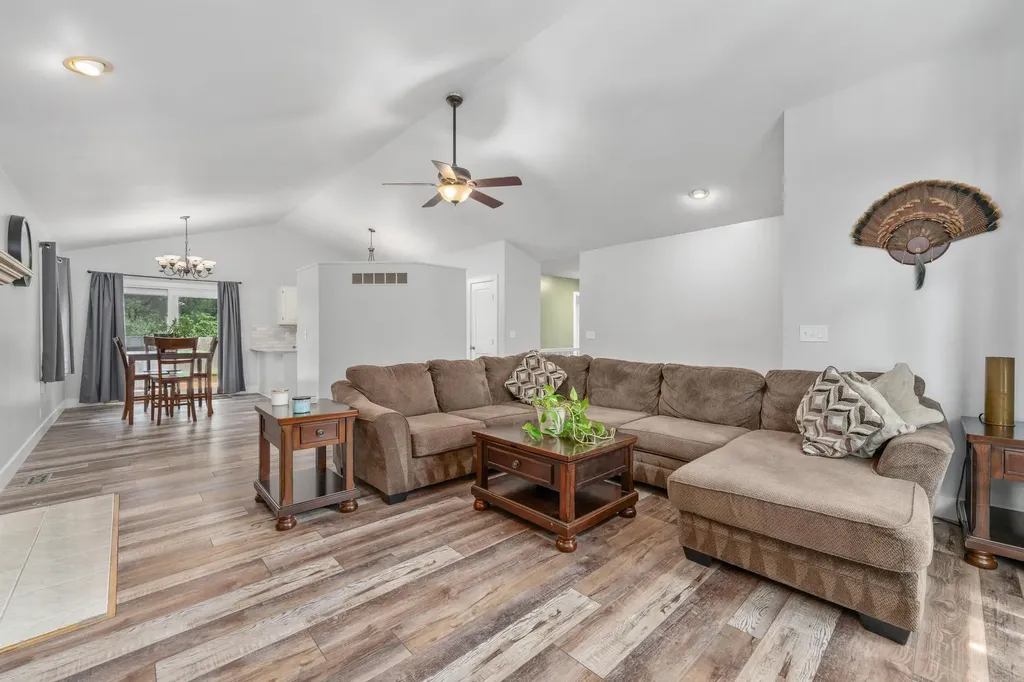 7012 E 40th Circle N Wichita KS 67226