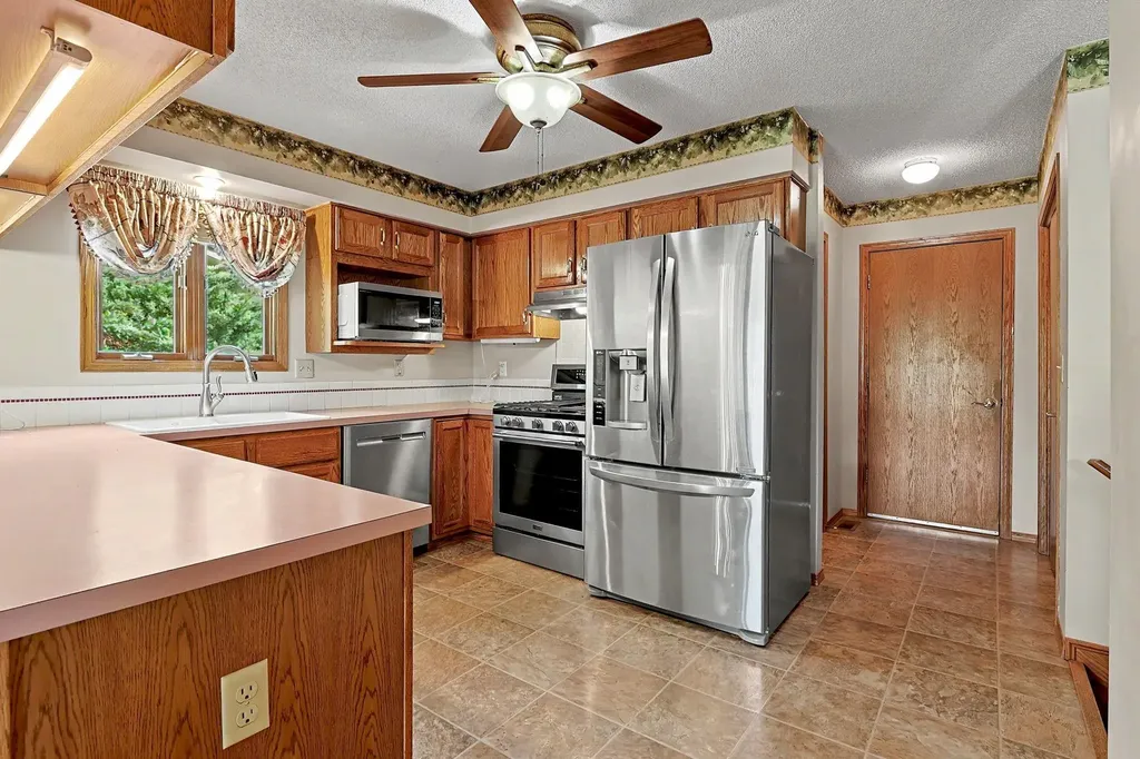 405 Sherman Drive Newton KS 67114