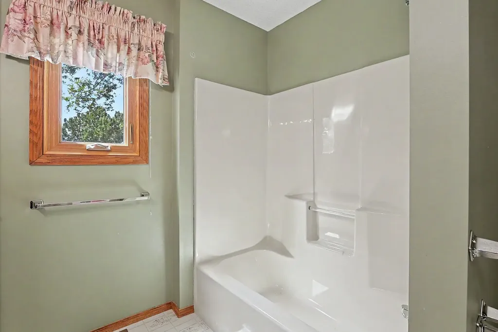 405 Sherman Drive Newton KS 67114