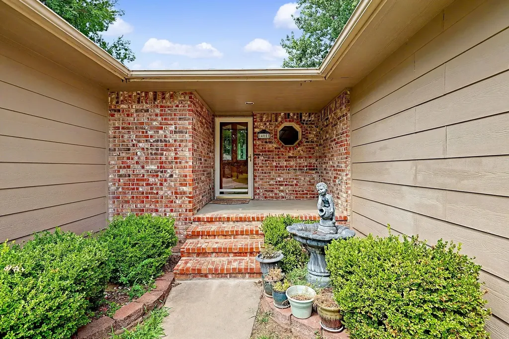 405 Sherman Drive Newton KS 67114
