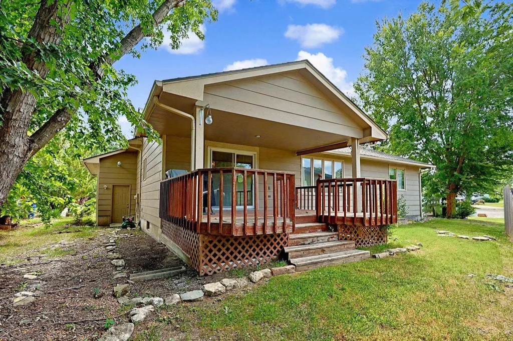 405 Sherman Drive Newton KS 67114