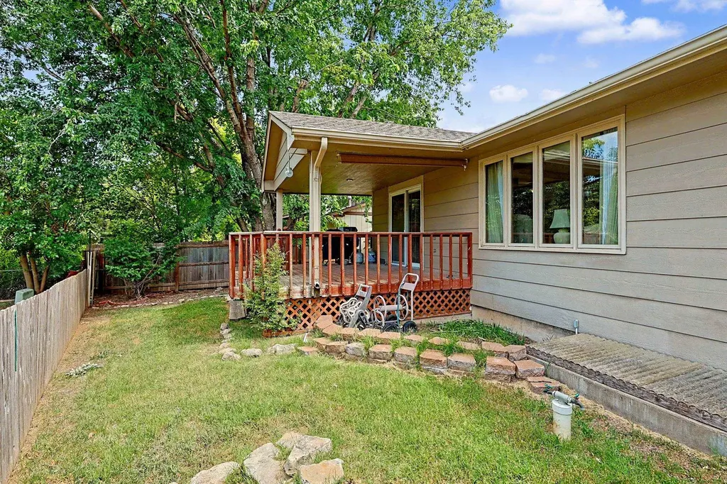 405 Sherman Drive Newton KS 67114