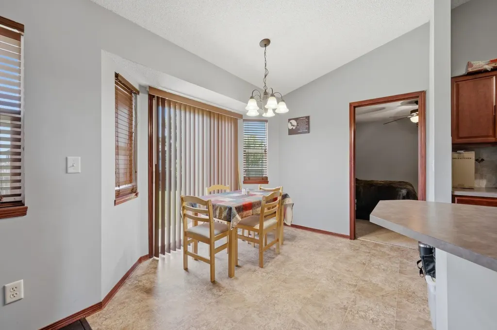 2102 E Lotus Andover KS 67002