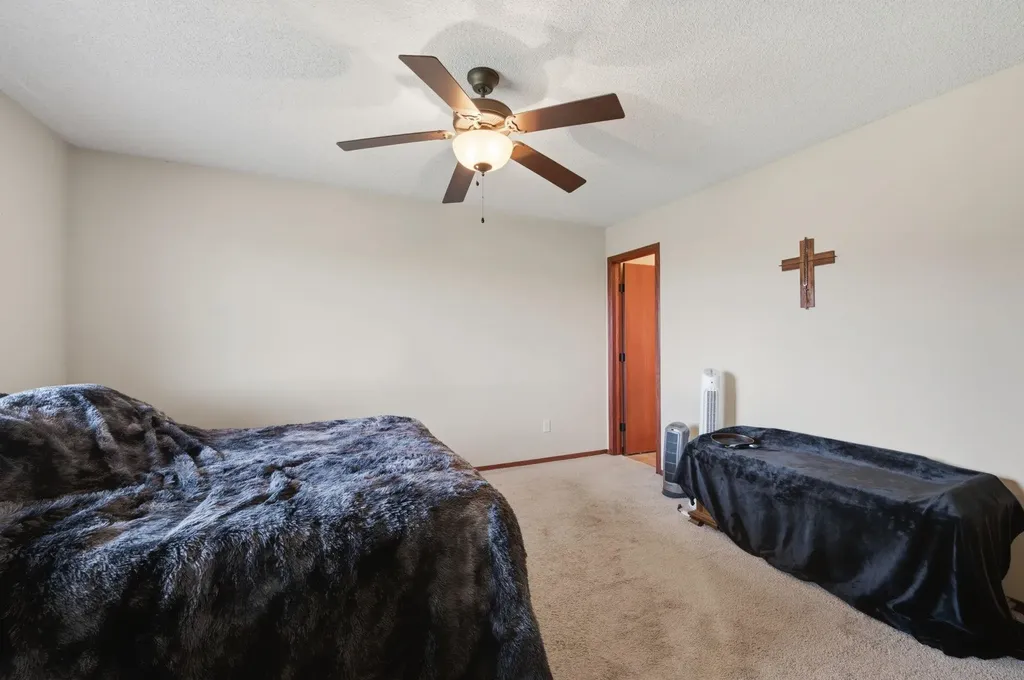 2102 E Lotus Andover KS 67002
