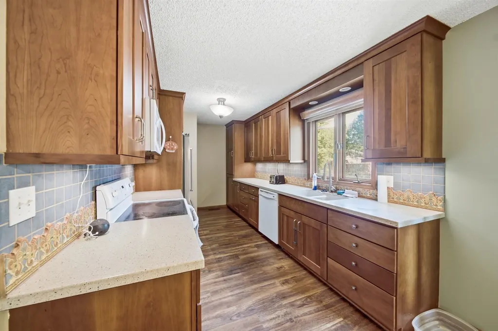 1527 Westborough Newton KS 67114