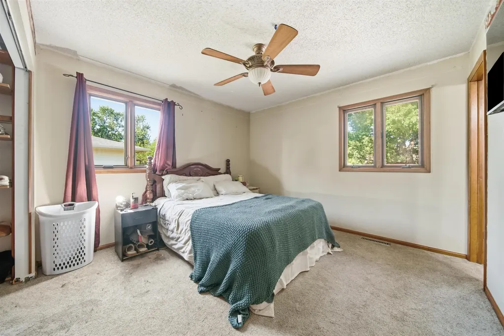 1527 Westborough Newton KS 67114