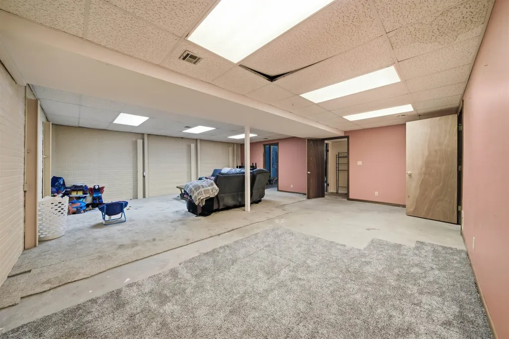 1527 Westborough Newton KS 67114