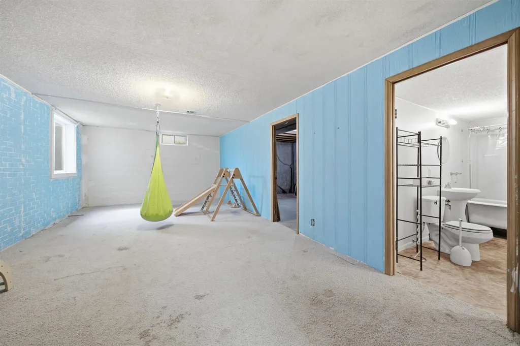 1527 Westborough Newton KS 67114