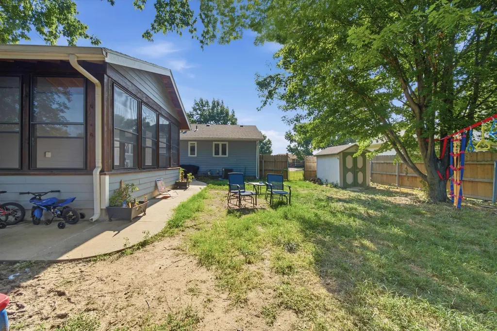 1527 Westborough Newton KS 67114