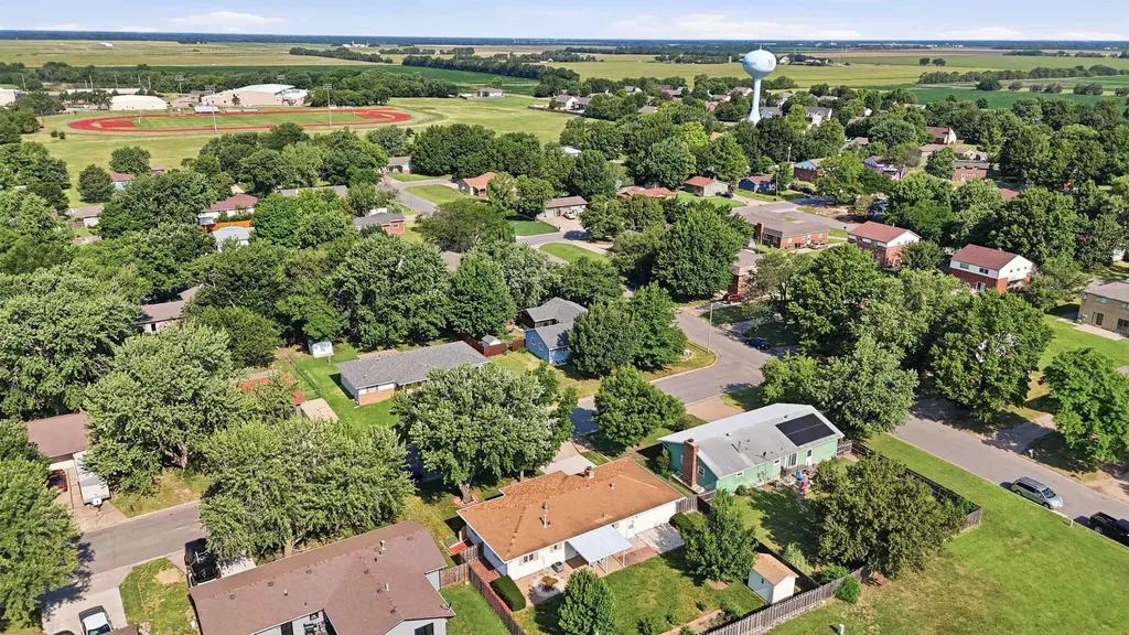 1527 Westborough Newton KS 67114