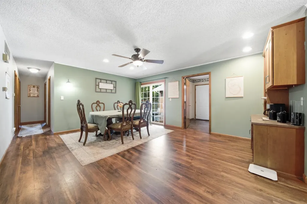 1527 Westborough Newton KS 67114