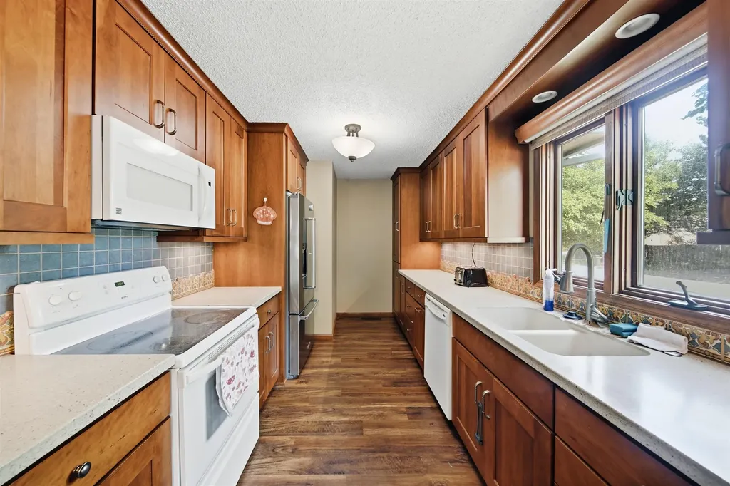 1527 Westborough Newton KS 67114
