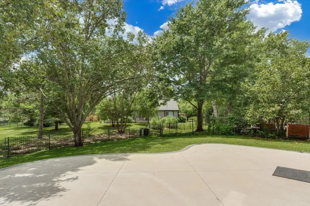 2857 N Tallgrass Street Wichita KS 67226