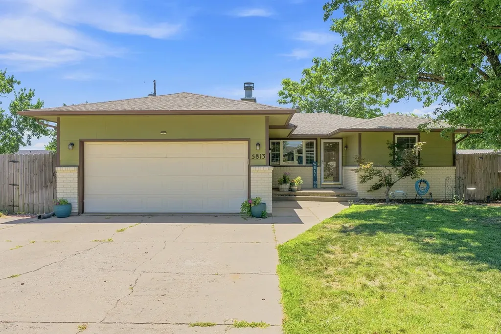 5813 W 8th Street N Wichita KS 67212-2801