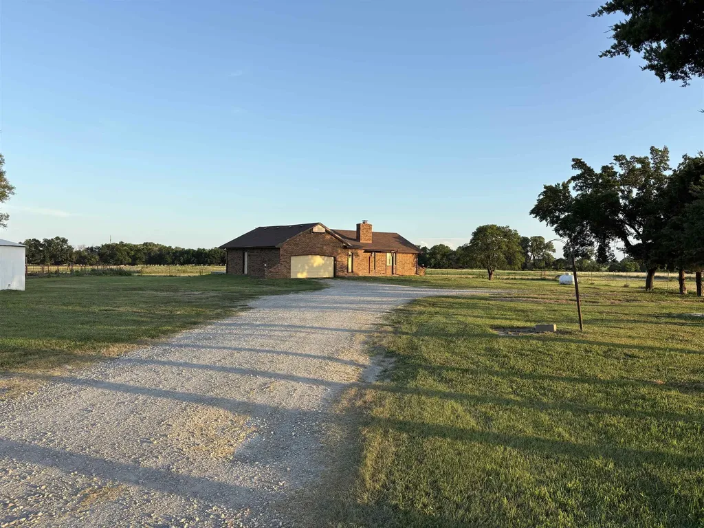 4457 SW 120th Street Augusta KS 67010