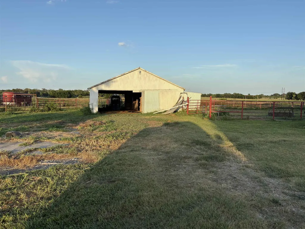 4457 SW 120th Street Augusta KS 67010