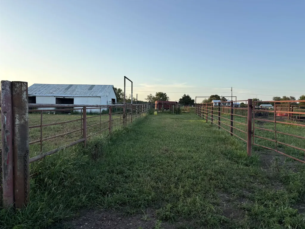 4457 SW 120th Street Augusta KS 67010