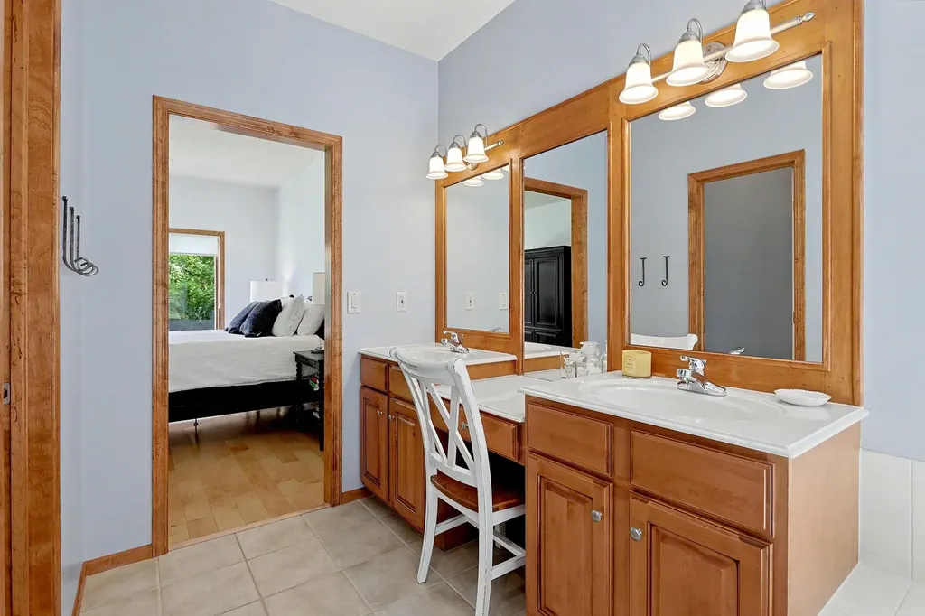 13631 W Highland Springs Court Wichita KS 67235