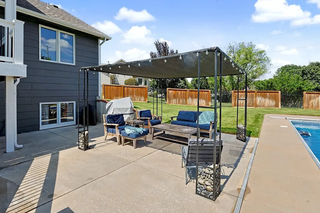 13631 W Highland Springs Court Wichita KS 67235