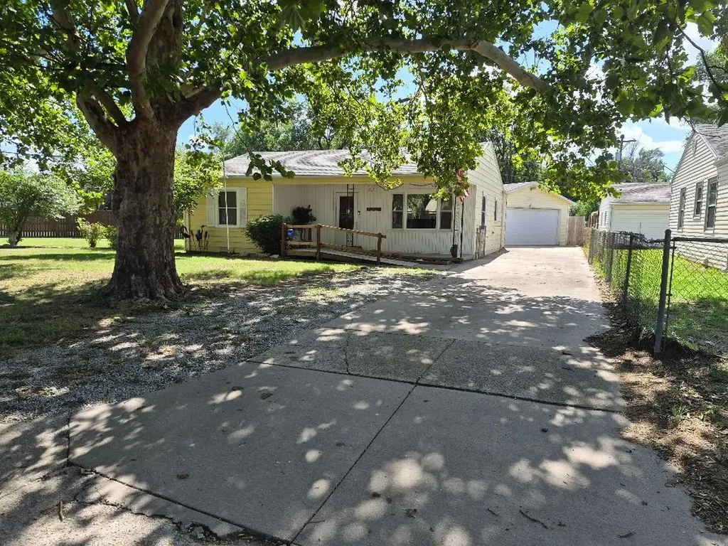 6429 S Keystone Street Haysville KS 67217
