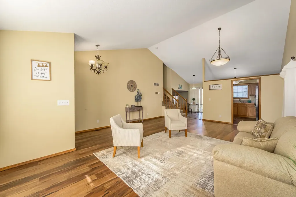 2438 S Cypress Street Wichita KS 67210-2450