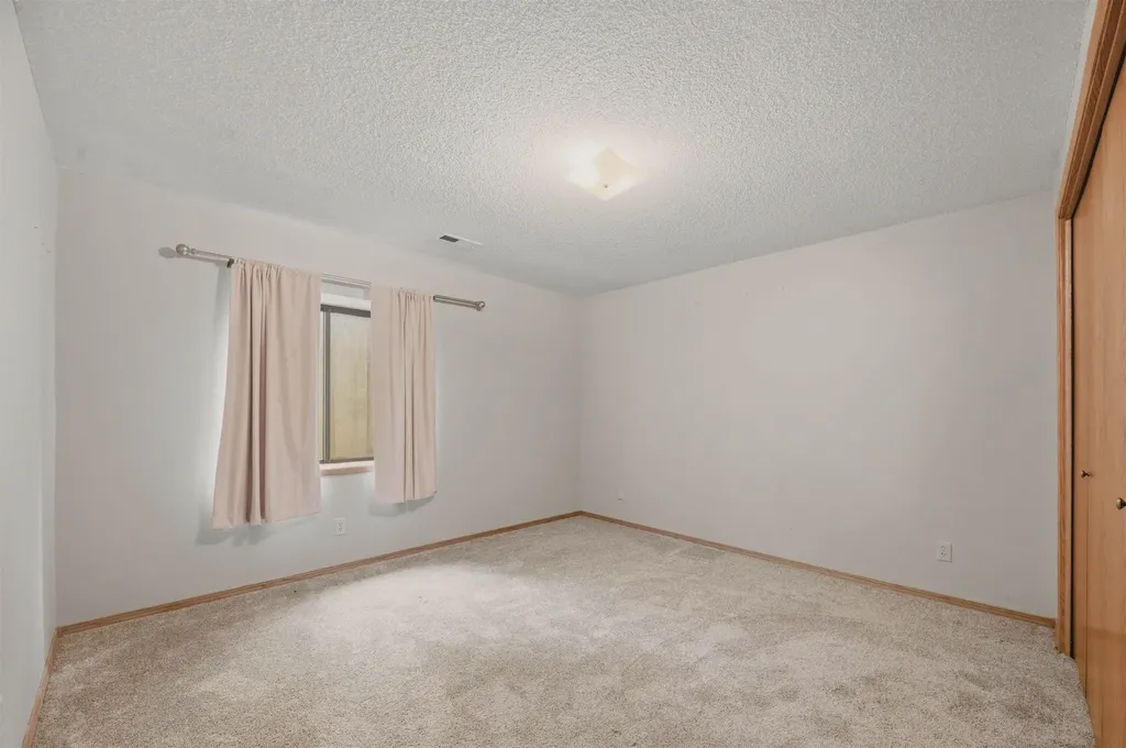 7040 E 35th Circle N Wichita KS 67226