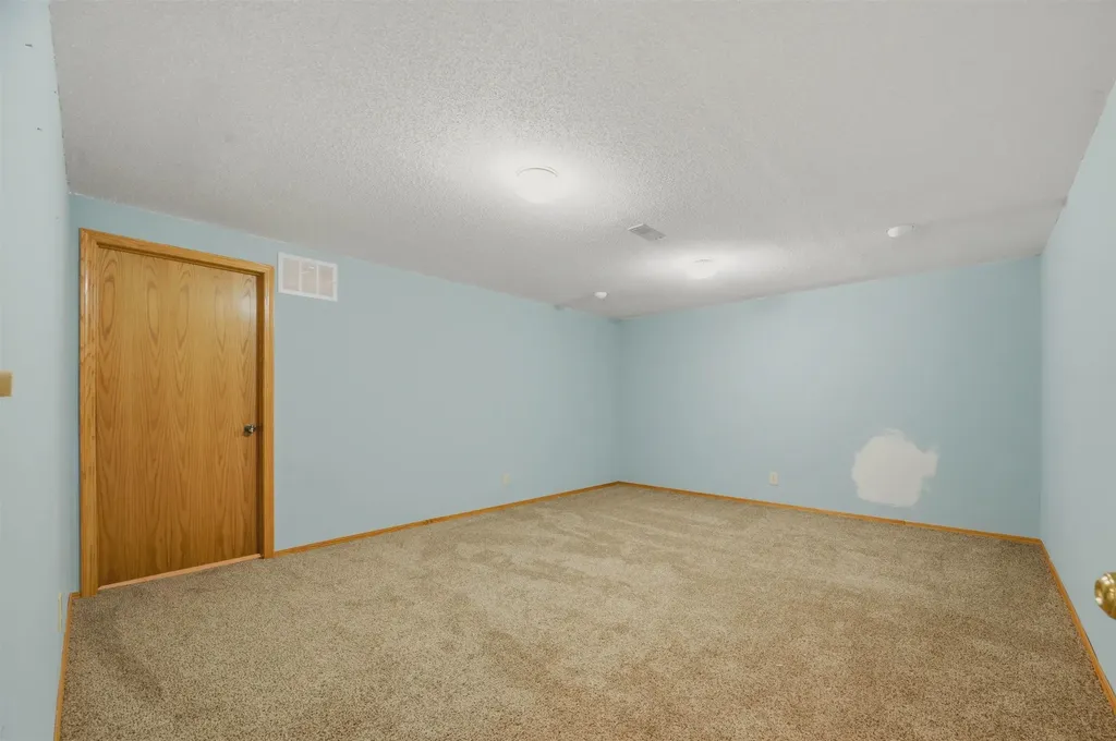 7040 E 35th Circle N Wichita KS 67226