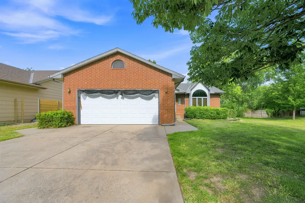 7040 E 35th Circle N Wichita KS 67226