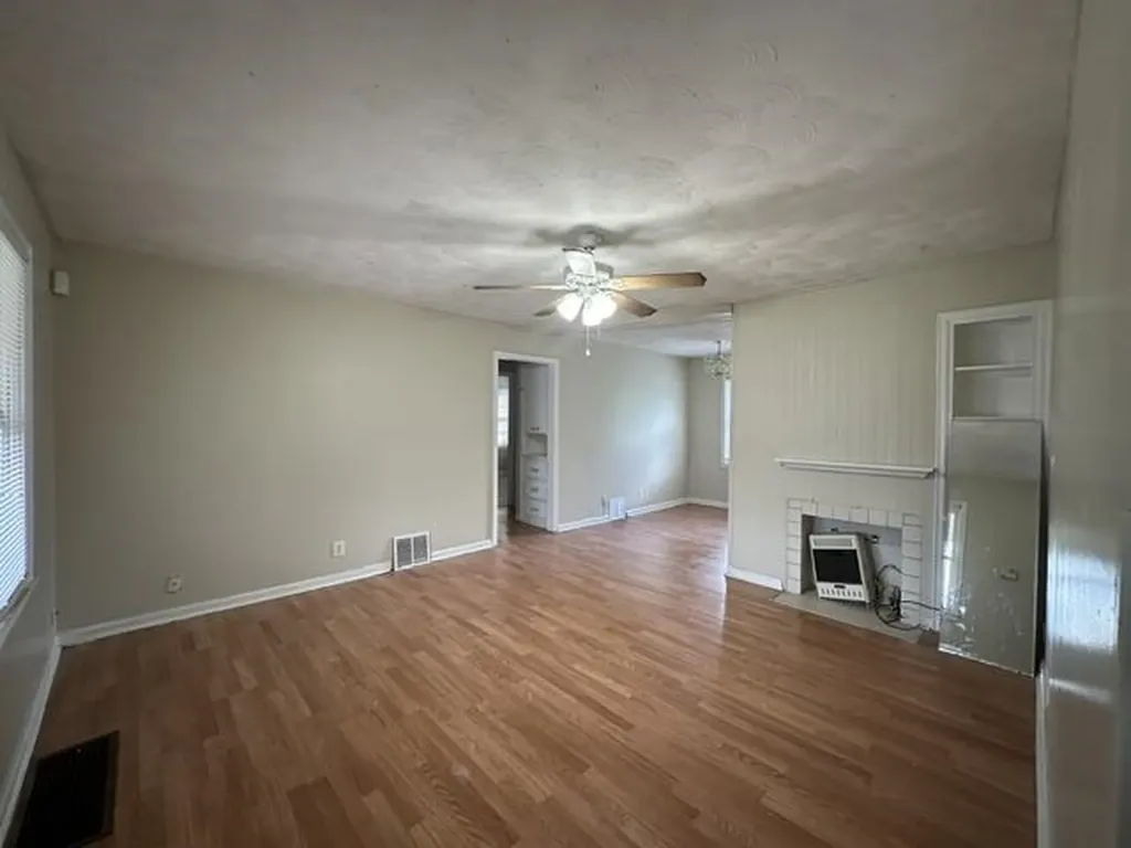 1635 N Bluff Wichita KS 67208