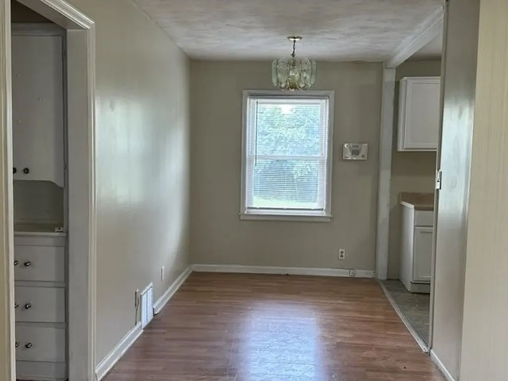 1635 N Bluff Wichita KS 67208