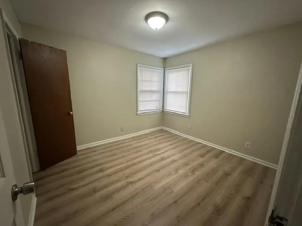 1635 N Bluff Wichita KS 67208