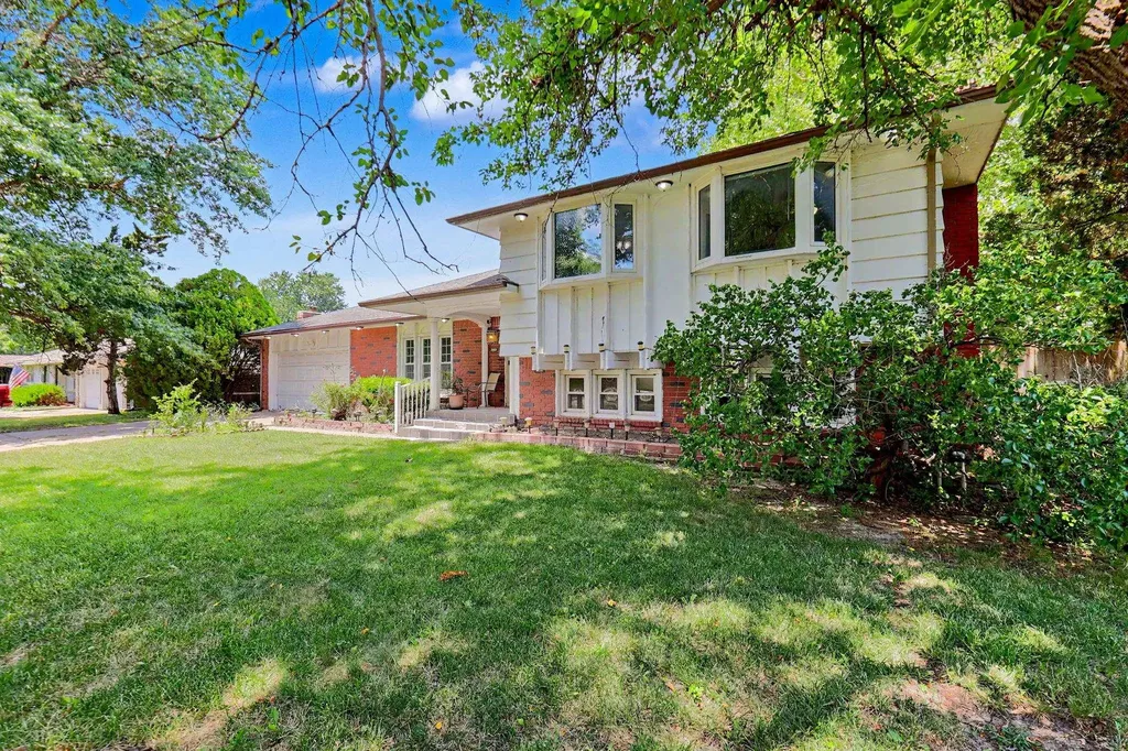 1950 N Charlotte Wichita KS 67208
