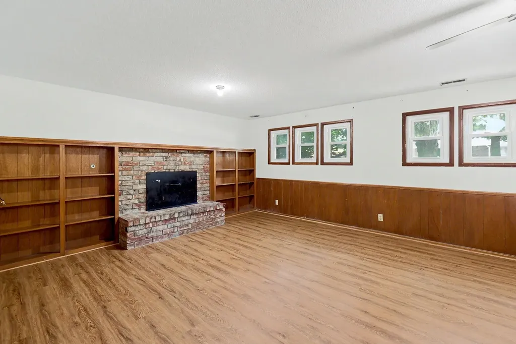 1950 N Charlotte Wichita KS 67208