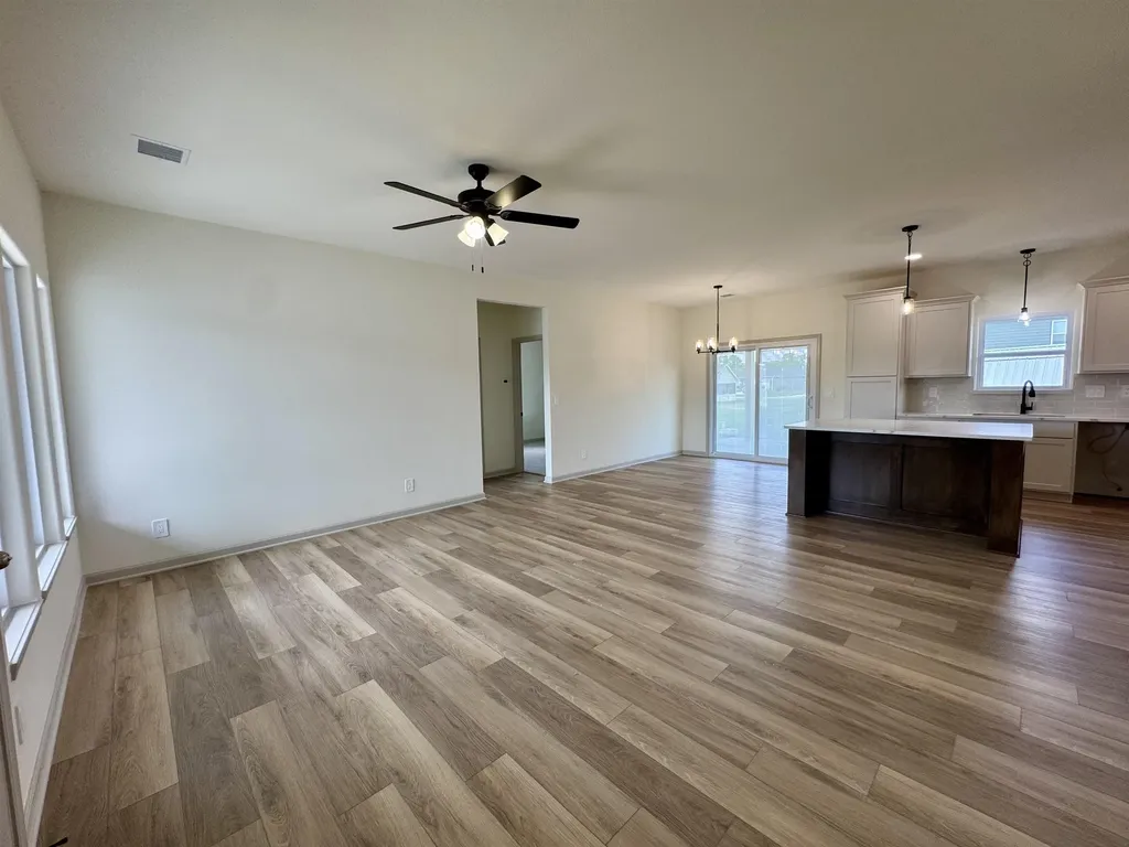 306 W Lavern Garden Plain KS 67050