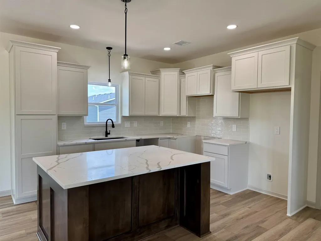 306 W Lavern Garden Plain KS 67050